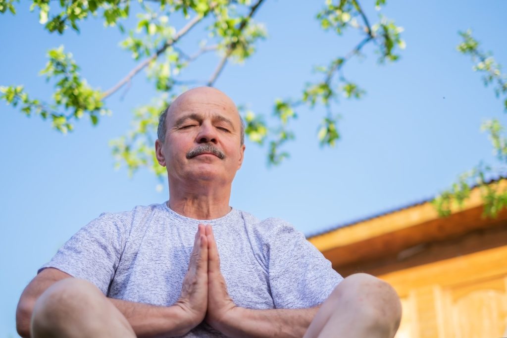 Meditace dechu: 5 minut klidu uprostřed dne